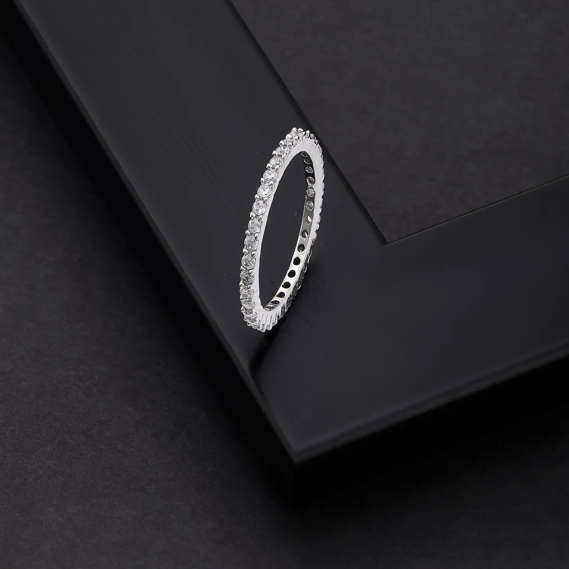 Eternal-Eegance-Silver-Ring-2_