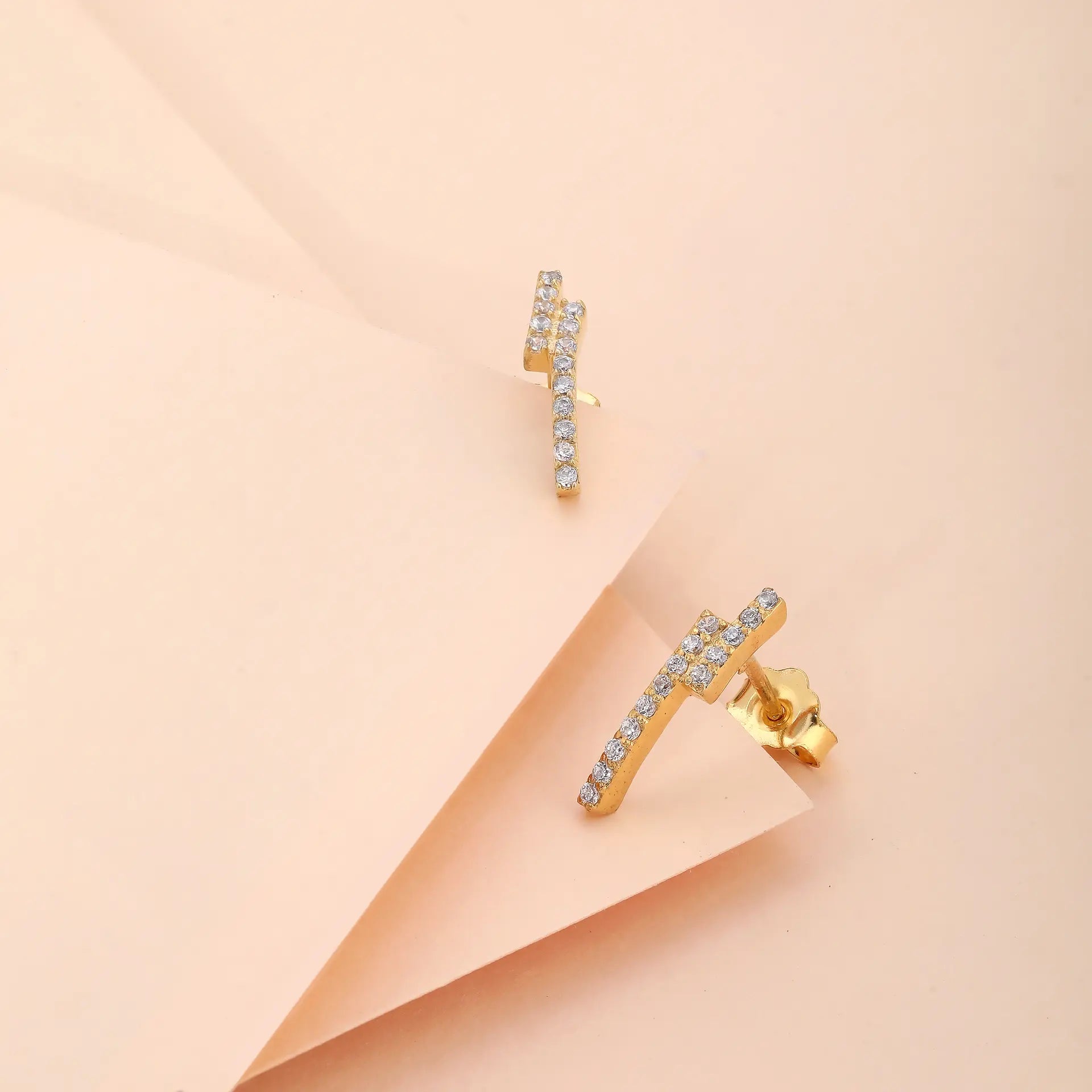 CLUSTER-OF-MARQUISE-STUDS_